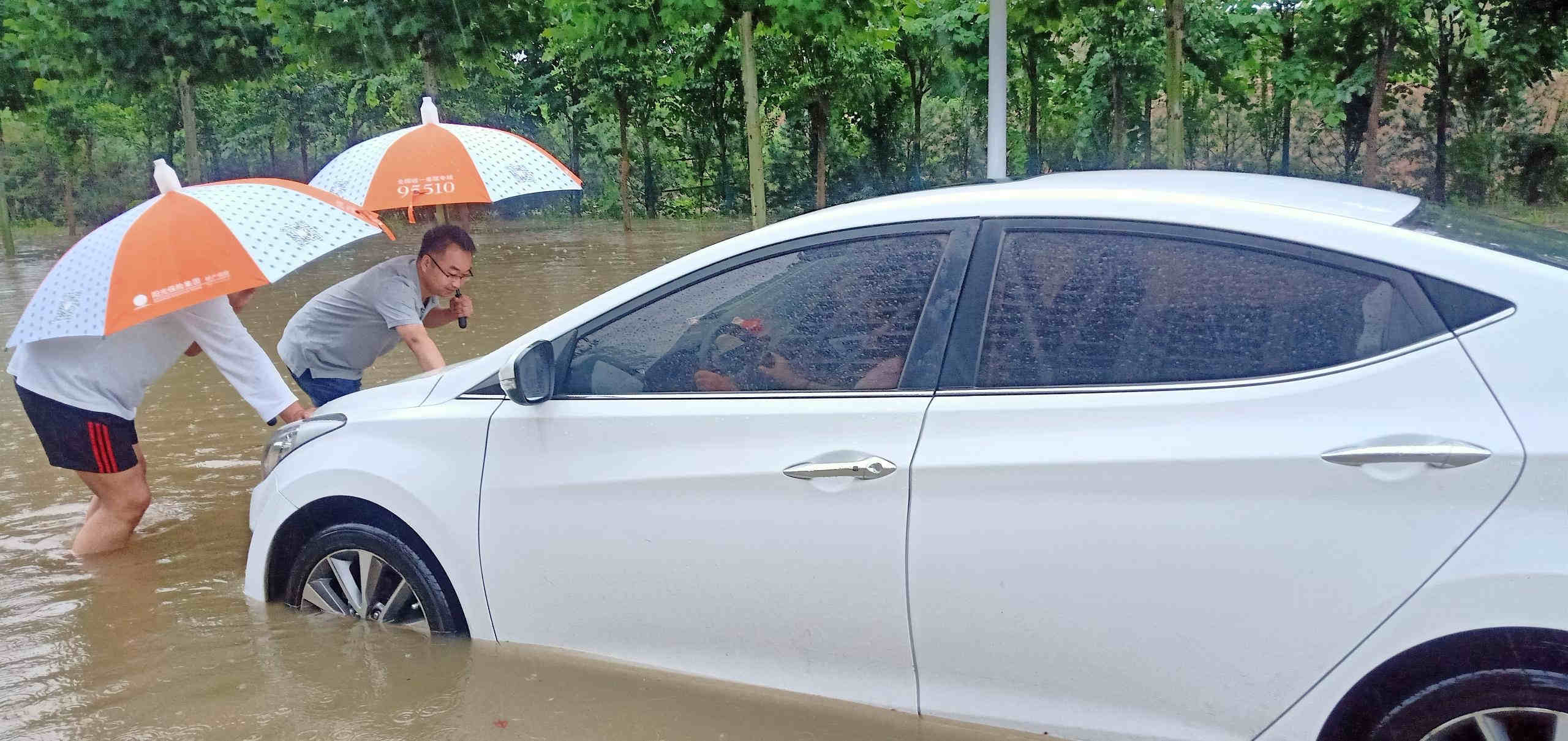 阳光人拧成一股绳！全力投入河南极端强降雨抗洪救灾工作