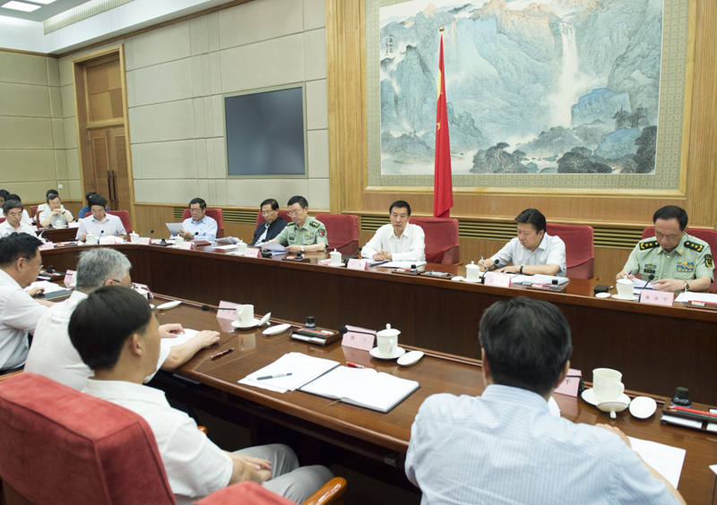 7月12日，国务委员、国家减灾委主任王勇在北京主持召开国家减灾委员会专题会议。新华社记者 王晔 摄